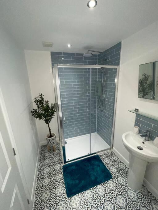 Modern Stylish Studio Flat Near Leigh On Sea. Hadleigh (Essex) Exterior foto